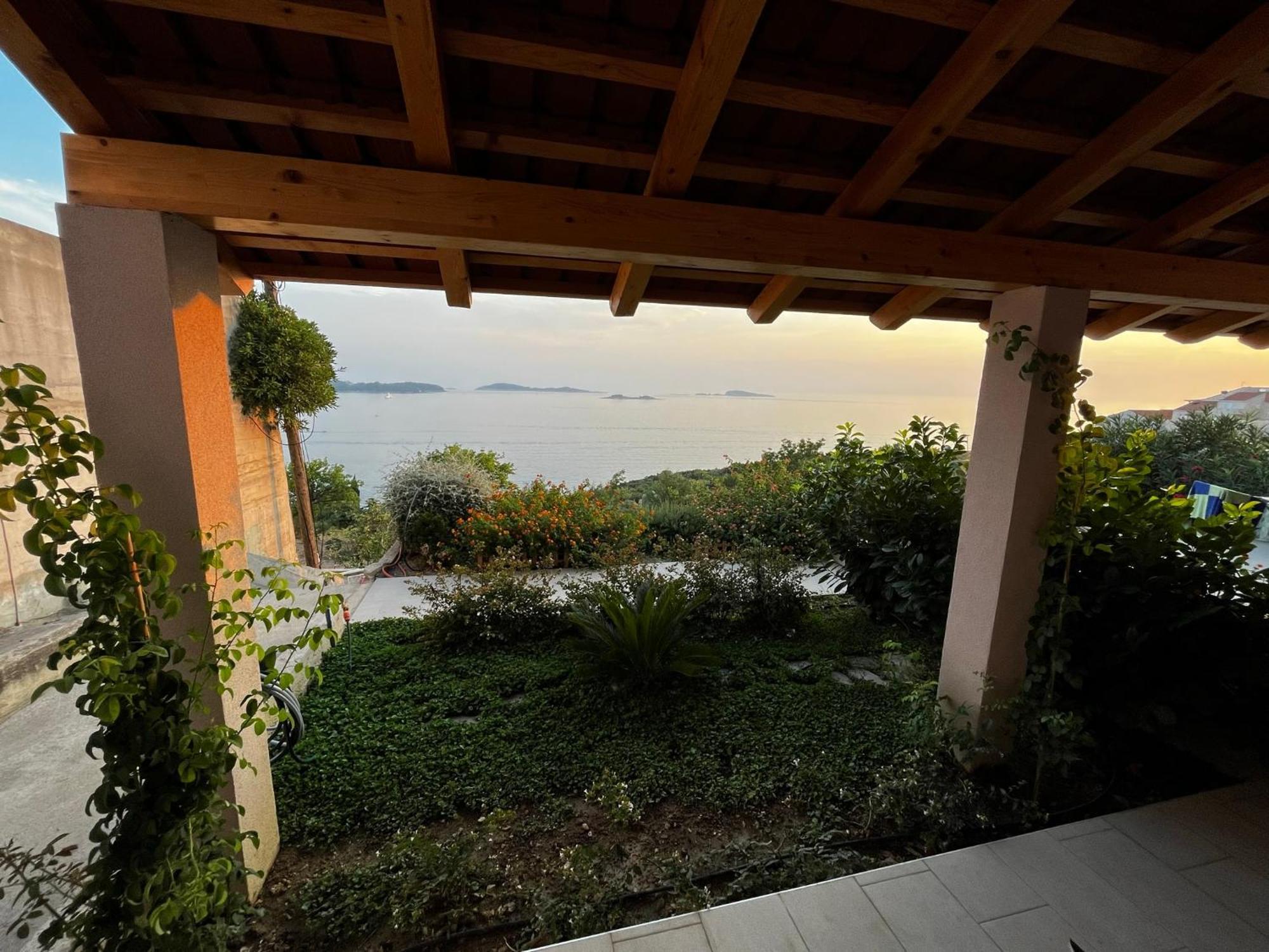 - Modern With A Beautiful View Of The Adriatic Sea Lägenhet