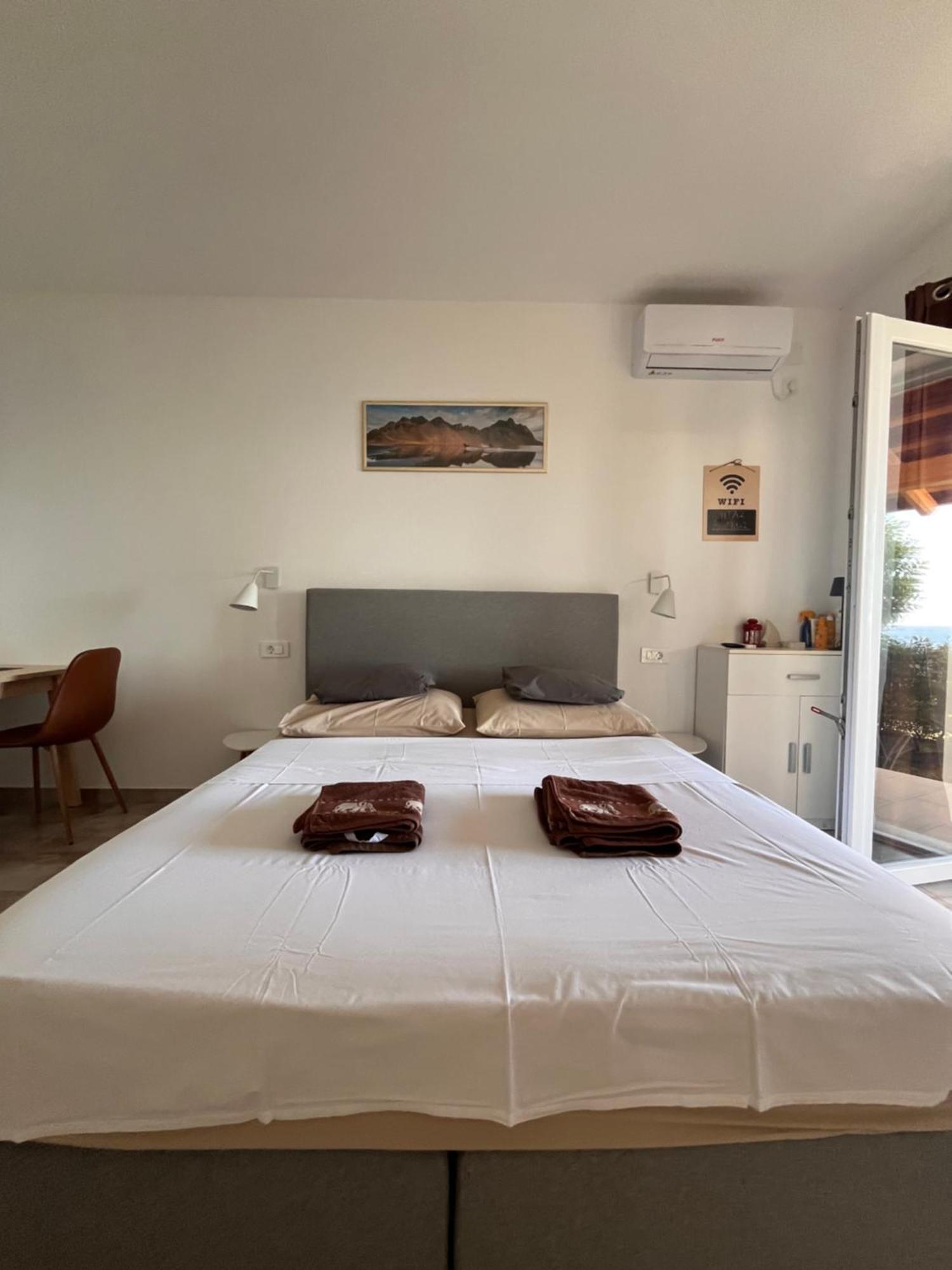 - Modern With A Beautiful View Of The Adriatic Sea Lägenhet